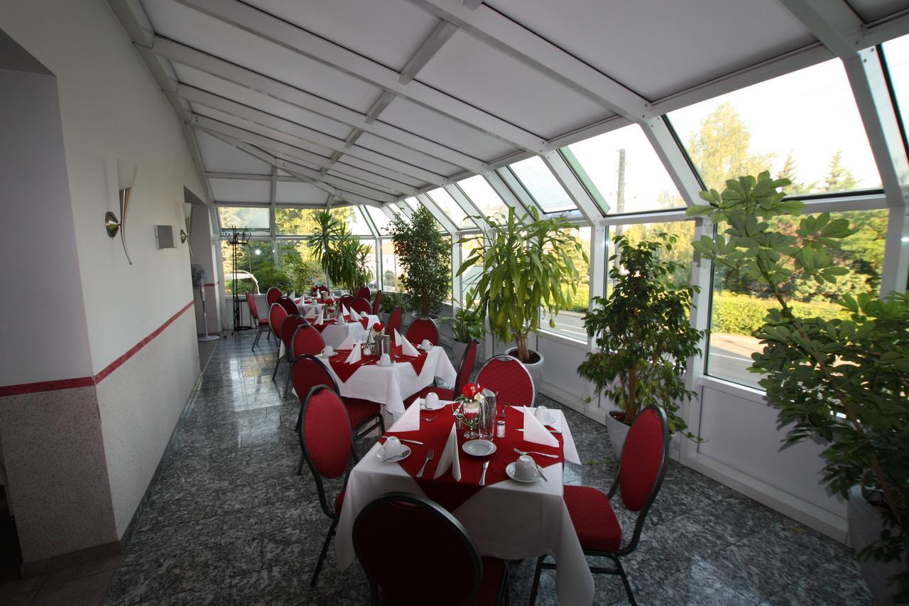 Hotel Buergerhof Hohenstein-Ernstthal Ngoại thất bức ảnh