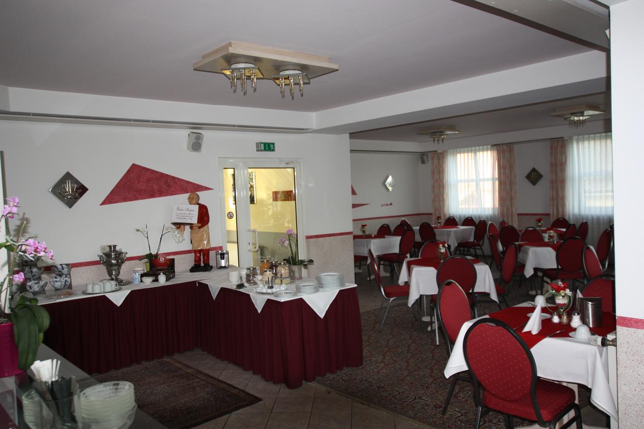 Hotel Buergerhof Hohenstein-Ernstthal Ngoại thất bức ảnh