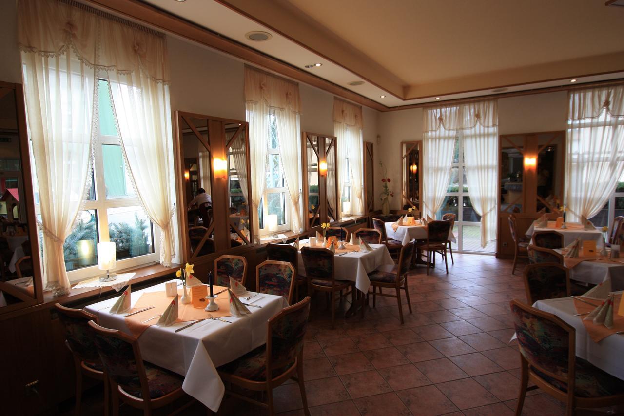Hotel Buergerhof Hohenstein-Ernstthal Ngoại thất bức ảnh
