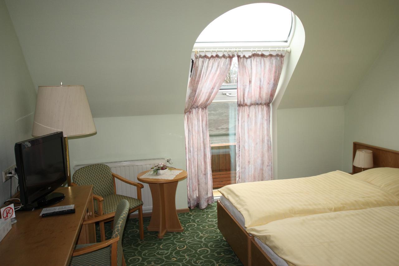 Hotel Buergerhof Hohenstein-Ernstthal Ngoại thất bức ảnh