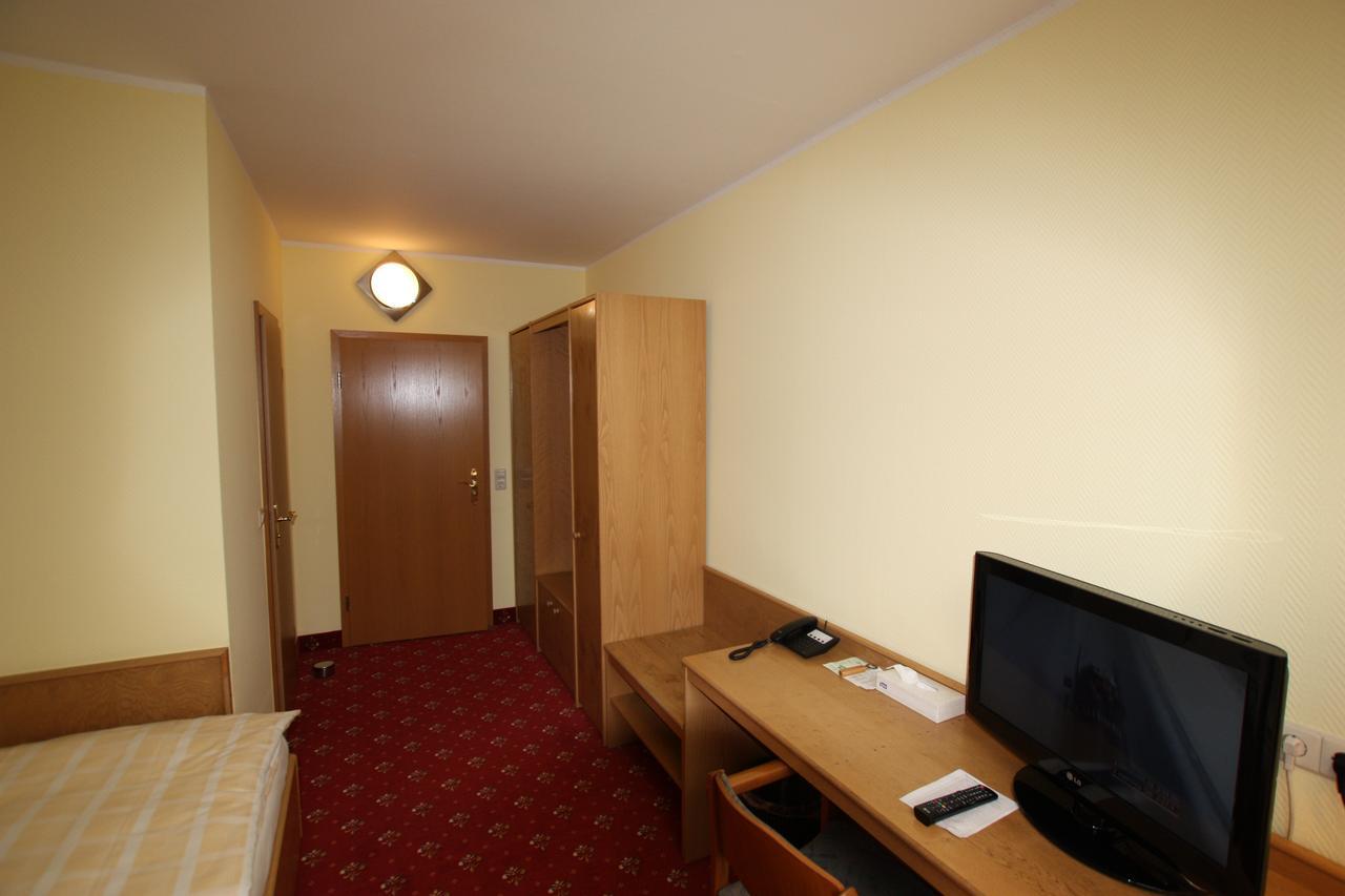 Hotel Buergerhof Hohenstein-Ernstthal Ngoại thất bức ảnh