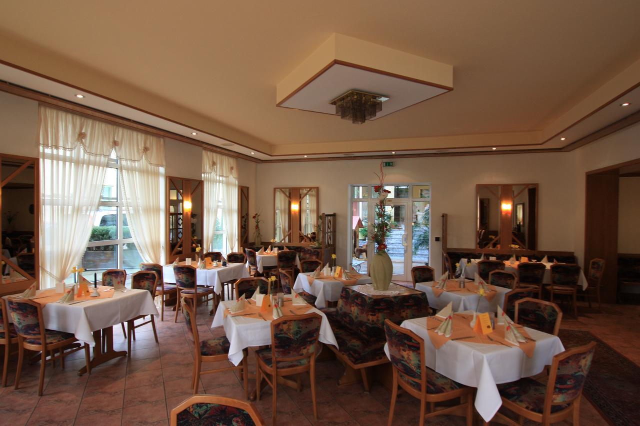 Hotel Buergerhof Hohenstein-Ernstthal Ngoại thất bức ảnh