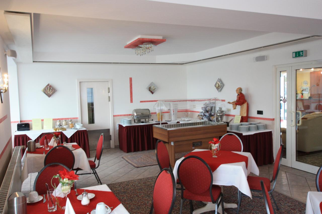 Hotel Buergerhof Hohenstein-Ernstthal Ngoại thất bức ảnh