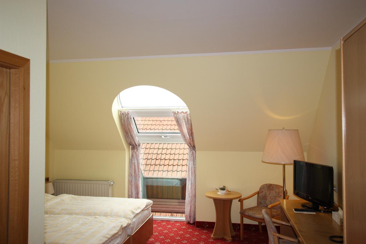 Hotel Buergerhof Hohenstein-Ernstthal Ngoại thất bức ảnh