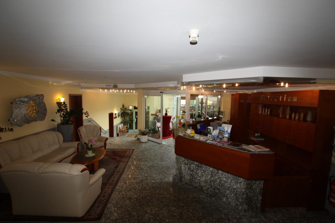 Hotel Buergerhof Hohenstein-Ernstthal Ngoại thất bức ảnh