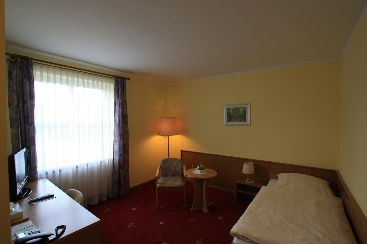 Hotel Buergerhof Hohenstein-Ernstthal Ngoại thất bức ảnh