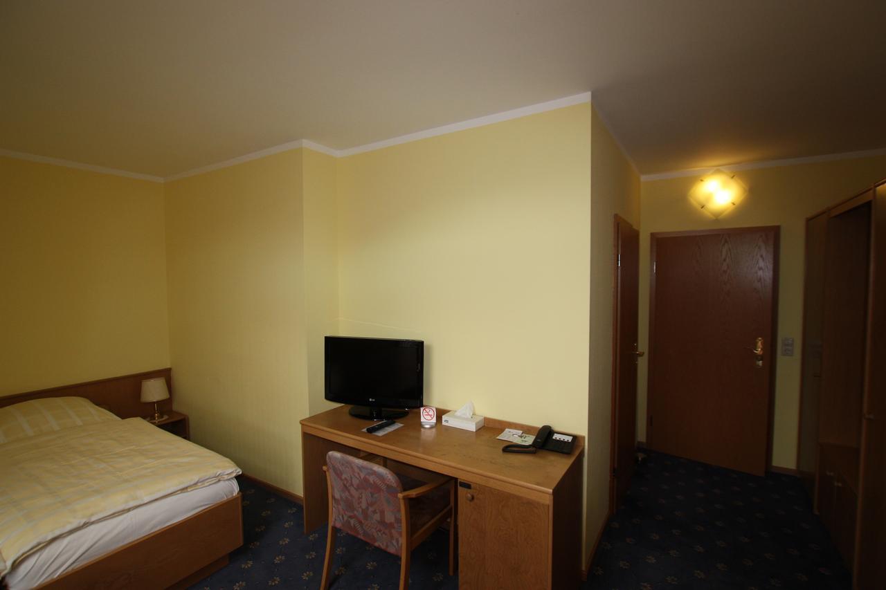 Hotel Buergerhof Hohenstein-Ernstthal Ngoại thất bức ảnh